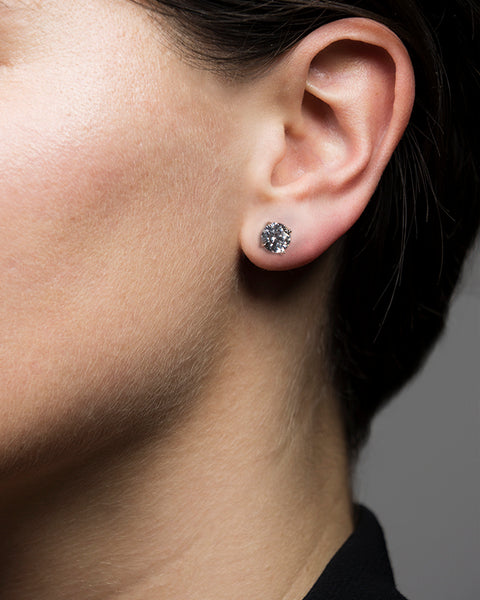 Round Classic Stud